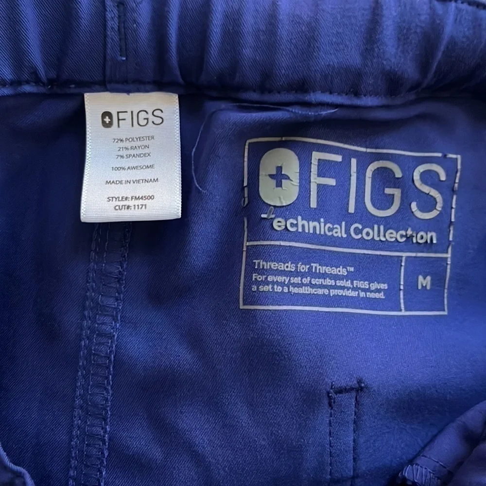Figs technical collection sz medium M pants